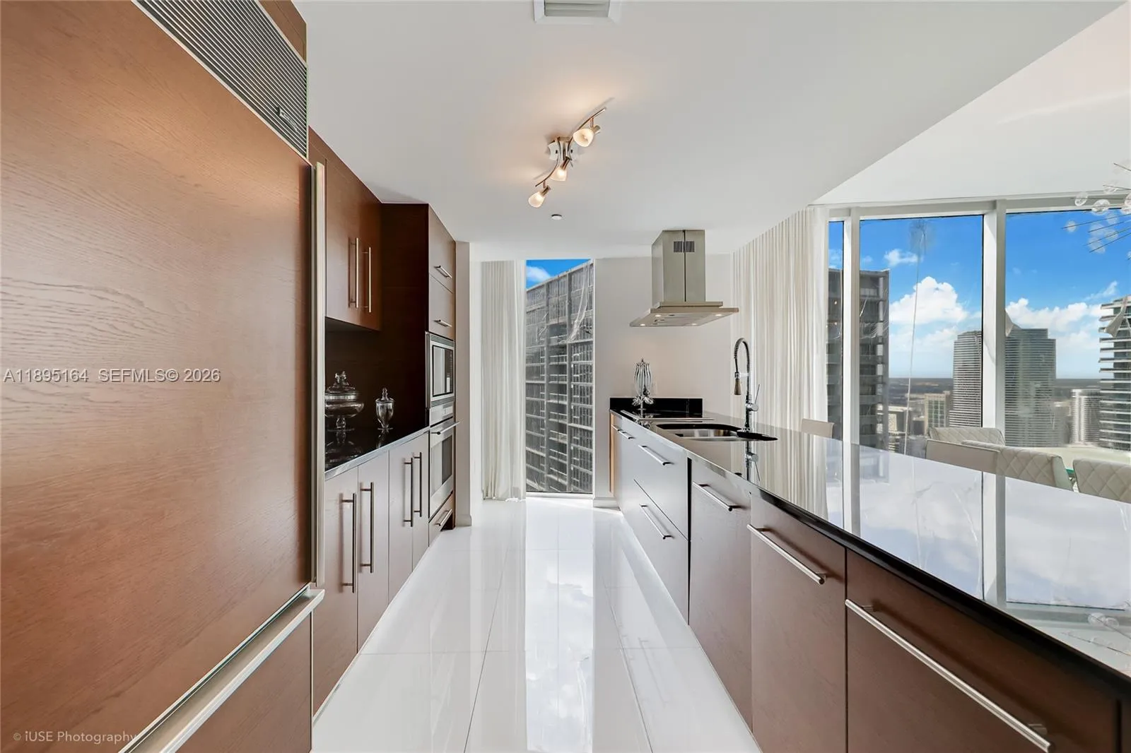 495 Brickell Ave 4710, Miami, Florida 33131, Miami, Florida 33131, 2 Bedrooms Bedrooms, ,2 BathroomsBathrooms,Residential Lease,For Rent,495 Brickell Ave 4710, Miami, Florida 33131,A11895164