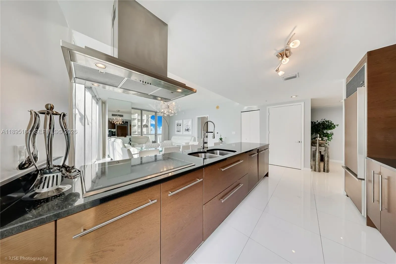 495 Brickell Ave 4710, Miami, Florida 33131, Miami, Florida 33131, 2 Bedrooms Bedrooms, ,2 BathroomsBathrooms,Residential Lease,For Rent,495 Brickell Ave 4710, Miami, Florida 33131,A11895164