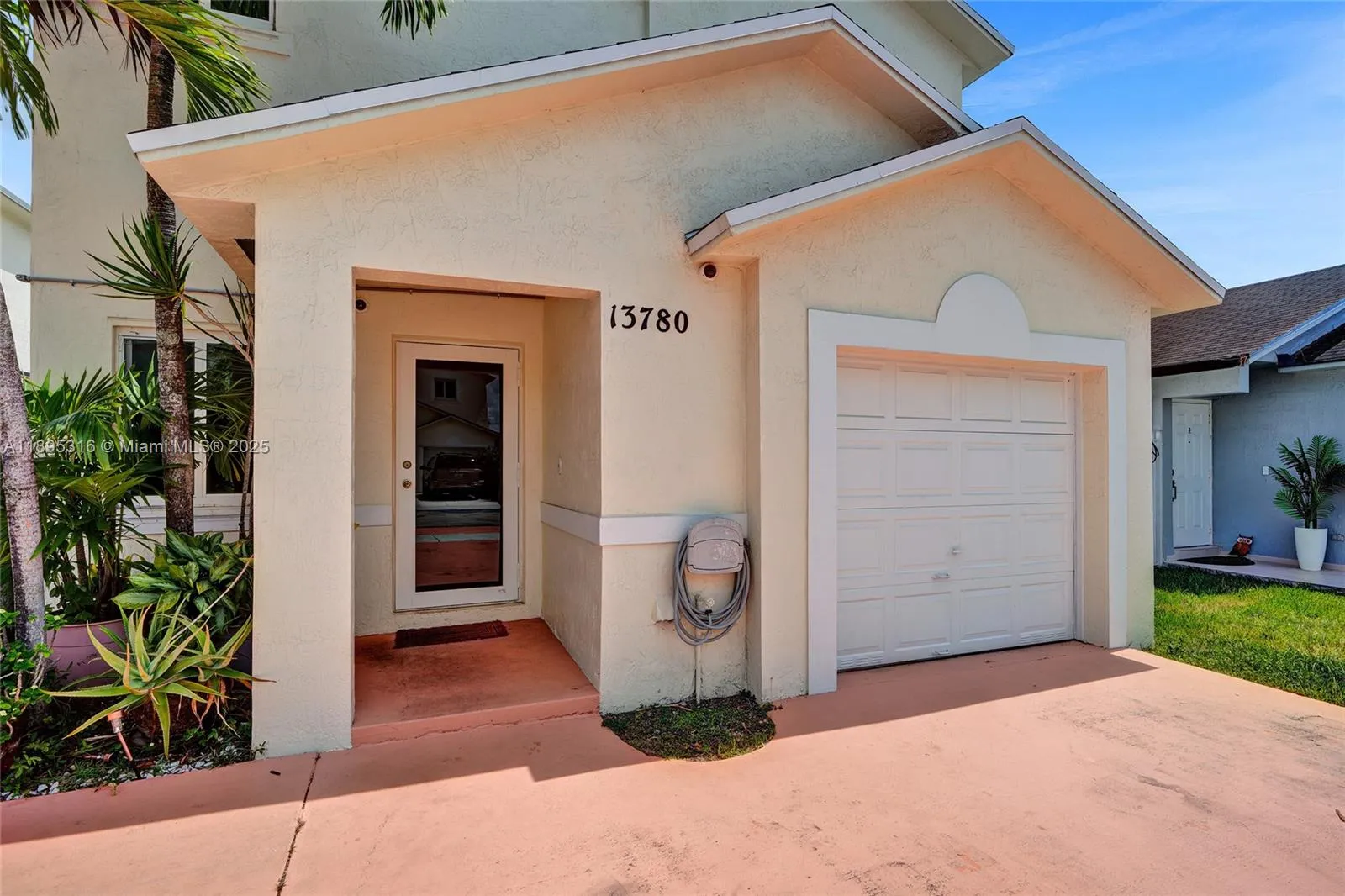 13780 Sw 160th Ter, Miami, Florida 33177, Miami, Florida 33177, 3 Bedrooms Bedrooms, ,3 BathroomsBathrooms,Residential,For Sale,13780 Sw 160th Ter, Miami, Florida 33177,A11895316