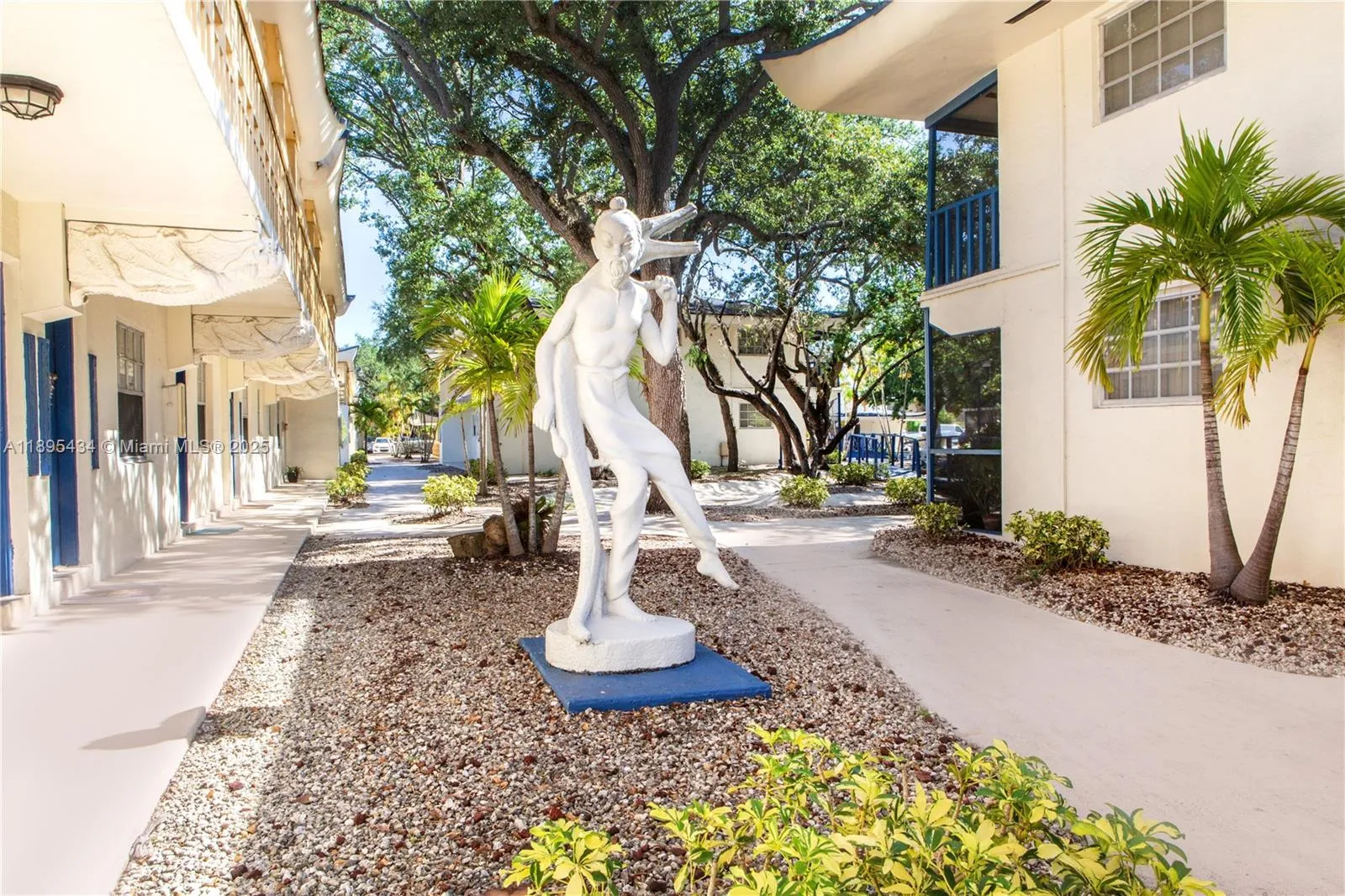 8320 Sw 65th Ave J10a, Miami, Florida 33143, Miami, Florida 33143, 1 Bedroom Bedrooms, ,1 BathroomBathrooms,Residential Lease,For Rent,8320 Sw 65th Ave J10a, Miami, Florida 33143,A11895434