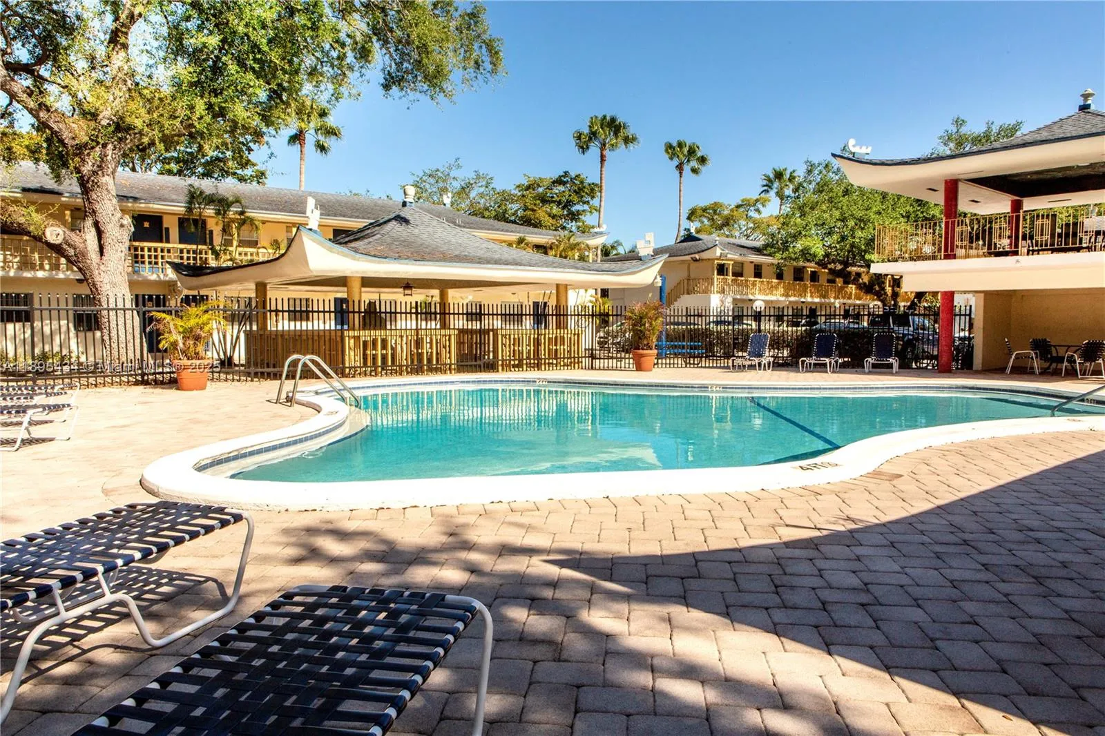8320 Sw 65th Ave J10a, Miami, Florida 33143, Miami, Florida 33143, 1 Bedroom Bedrooms, ,1 BathroomBathrooms,Residential Lease,For Rent,8320 Sw 65th Ave J10a, Miami, Florida 33143,A11895434