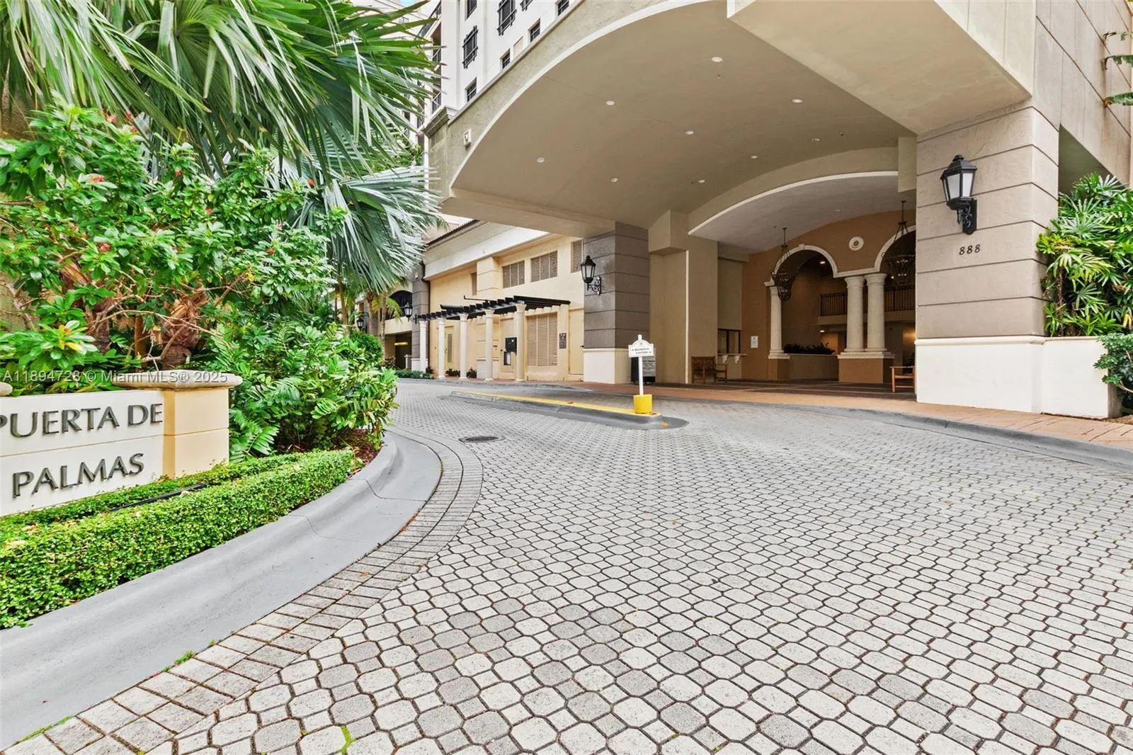 888 S Douglas Rd 113, Coral Gables, Florida 33134, Coral Gables, Florida 33134, 1 Bedroom Bedrooms, ,1 BathroomBathrooms,Residential,For Sale,888 S Douglas Rd 113, Coral Gables, Florida 33134,A11894728