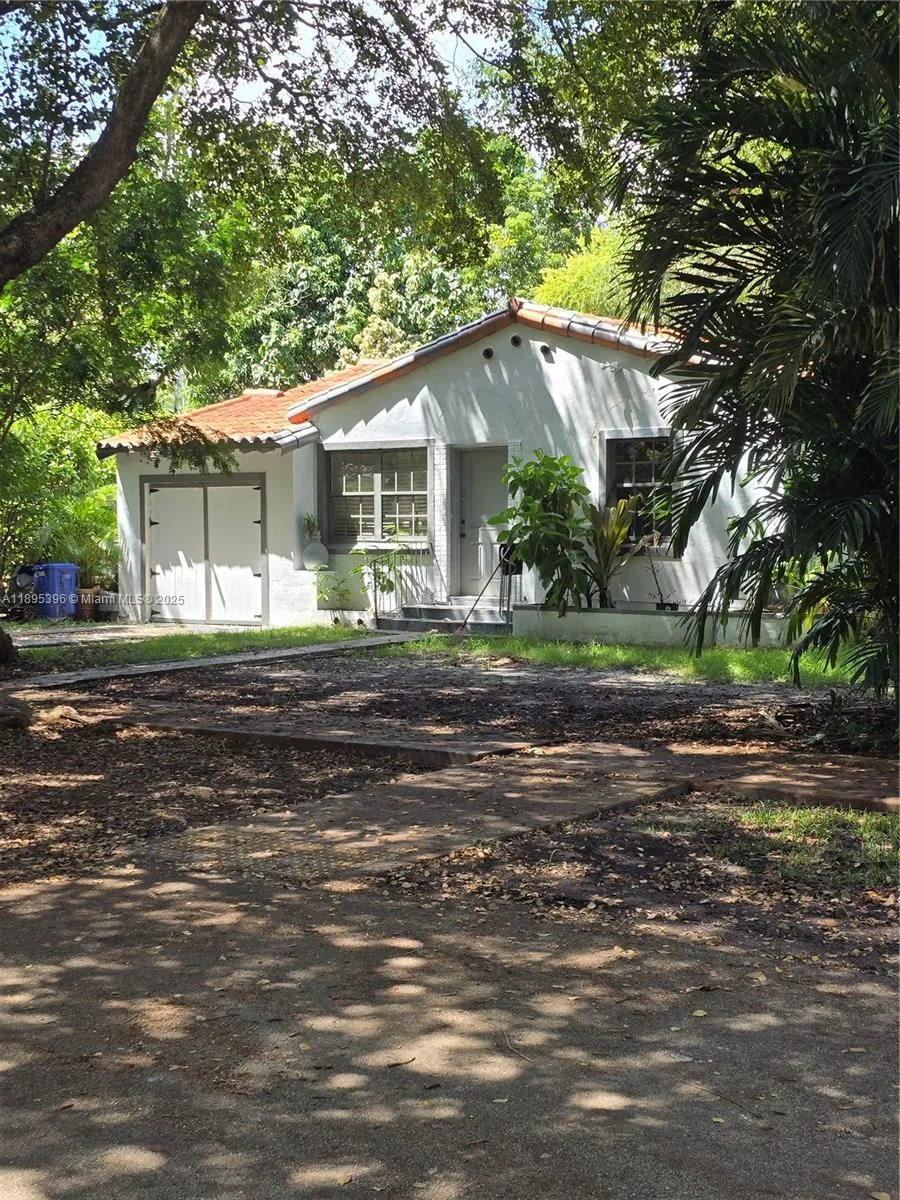 103 Romano Ave, Coral Gables, Florida 33134, Coral Gables, Florida 33134, 2 Bedrooms Bedrooms, ,1 BathroomBathrooms,Residential,For Sale,103 Romano Ave, Coral Gables, Florida 33134,A11895396 103 Romano Ave, Coral Gables, Florida 33134, Coral Gables, Florida 33134, 2 Bedrooms Bedrooms, ,1 BathroomBathrooms,Residential,For Sale,103 Romano Ave, Coral Gables, Florida 33134,A11895396