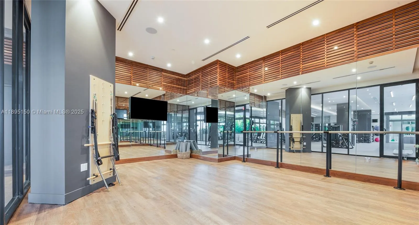9600 S Dixie Hwy C1, Miami, Florida 33156, Miami, Florida 33156, 3 Bedrooms Bedrooms, ,2 BathroomsBathrooms,Residential Lease,For Rent,9600 S Dixie Hwy C1, Miami, Florida 33156,A11895150