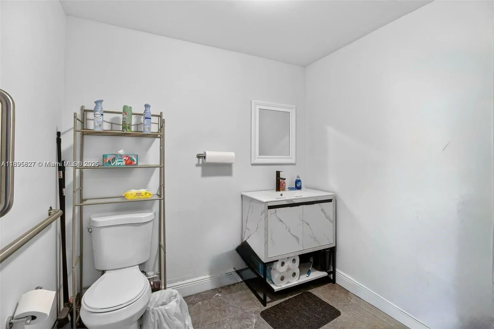 10650 / 10652 Sw 186 St 21 / 22, Florida 33157, Florida 33157, ,Commercial Sale,For Sale,10650 / 10652 Sw 186 St 21 / 22, , Florida 33157,A11895827