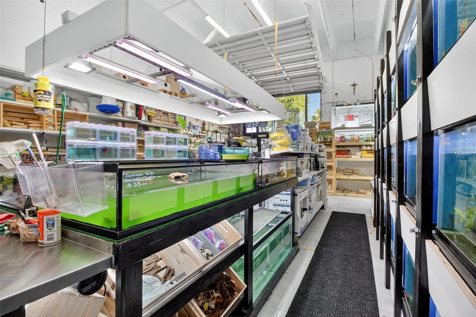 10650 / 10652 Sw 186 St 21 / 22, Florida 33157, Florida 33157, ,Commercial Sale,For Sale,10650 / 10652 Sw 186 St 21 / 22, , Florida 33157,A11895827