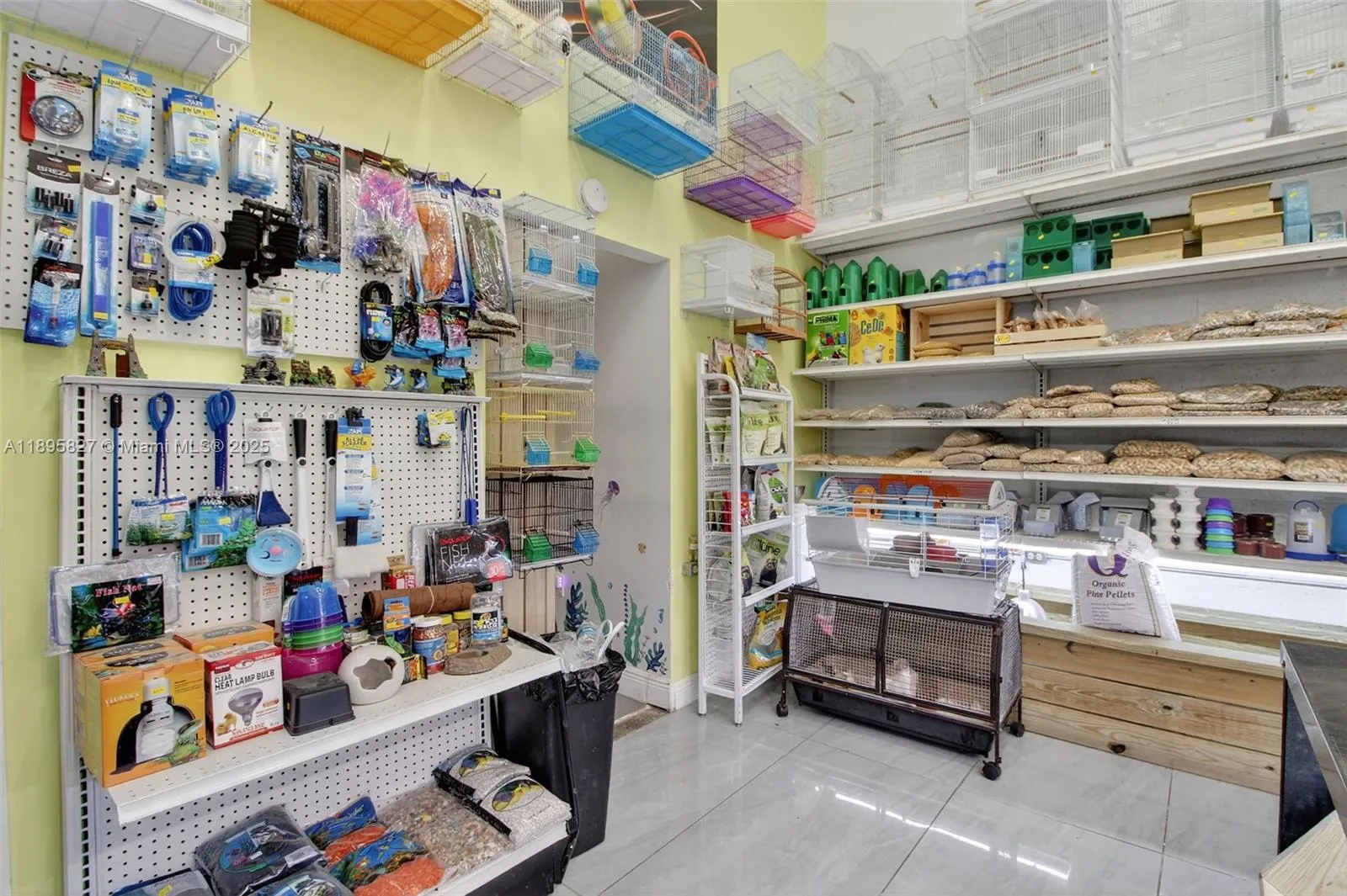 10650 / 10652 Sw 186 St 21 / 22, Florida 33157, Florida 33157, ,Commercial Sale,For Sale,10650 / 10652 Sw 186 St 21 / 22, , Florida 33157,A11895827