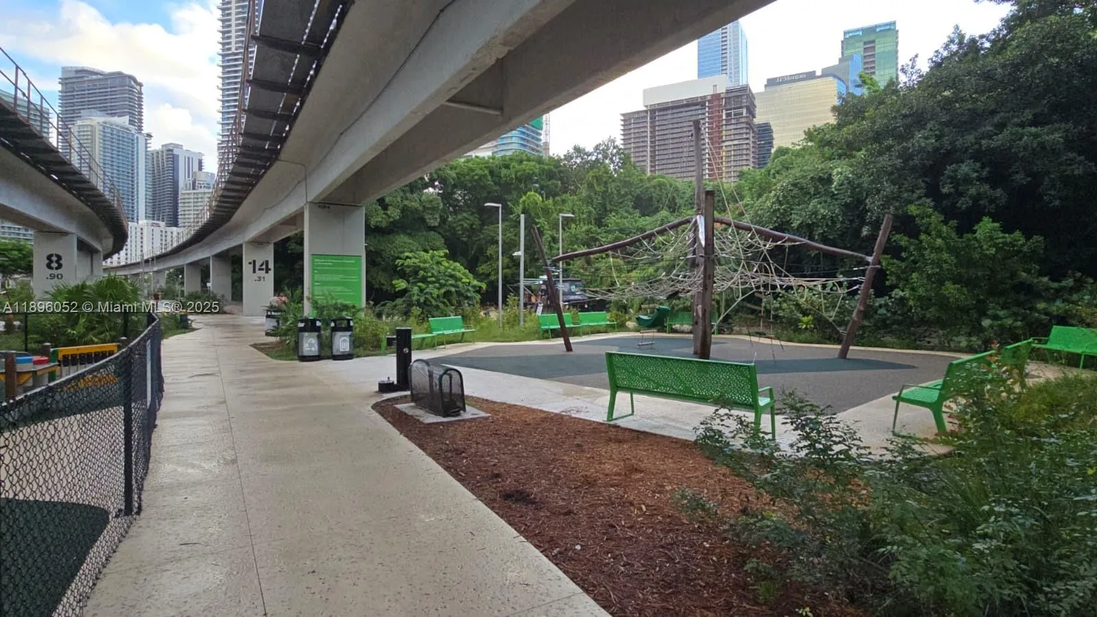 Mediterranean Food Truck For Sale In Miami, Miami, Miami, Florida 33130, ,Business Opportunity,For Sale,Mediterranean Food Truck For Sale In Miami, Miami,A11896052