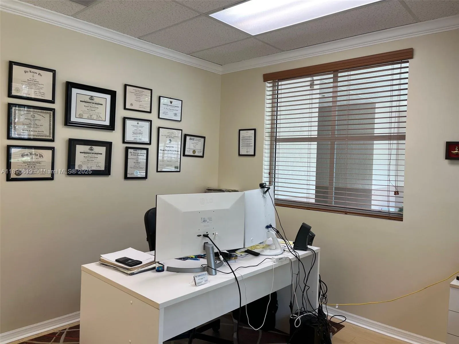 5220 S University Dr 106c, Davie, Florida 33328, Davie, Florida 33328, ,Commercial Lease,For Rent,5220 S University Dr 106c, Davie, Florida 33328,A11895619