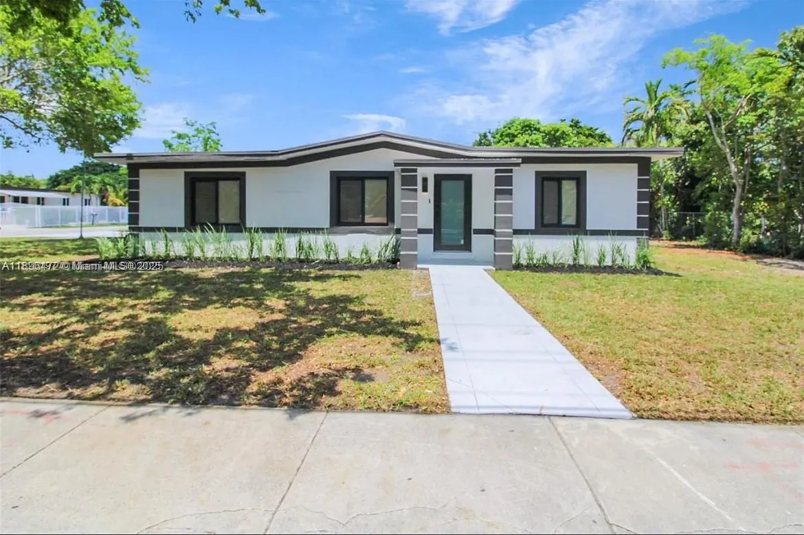 13885 Nw 5th Ave, North Miami, Florida 33168, North Miami, Florida 33168, 3 Bedrooms Bedrooms, ,2 BathroomsBathrooms,Residential Lease,For Rent,13885 Nw 5th Ave, North Miami, Florida 33168,A11896472