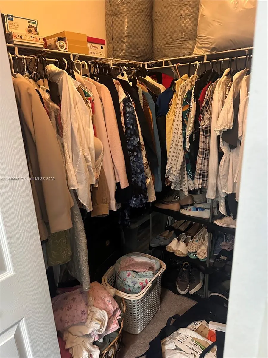 8867 W 35th Way, Hialeah, Florida 33018, Hialeah, Florida 33018, 2 Bedrooms Bedrooms, ,2 BathroomsBathrooms,Residential,For Sale,8867 W 35th Way, Hialeah, Florida 33018,A11896680