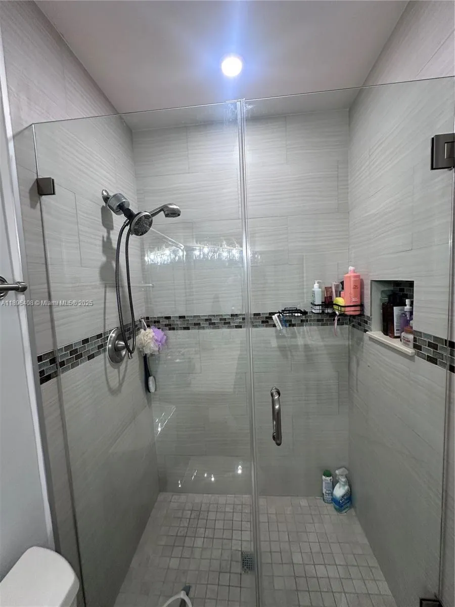 4400 Nw 30th St 224, Coconut Creek, Florida 33066, Coconut Creek, Florida 33066, 3 Bedrooms Bedrooms, ,2 BathroomsBathrooms,Residential,For Sale,4400 Nw 30th St 224, Coconut Creek, Florida 33066,A11896408