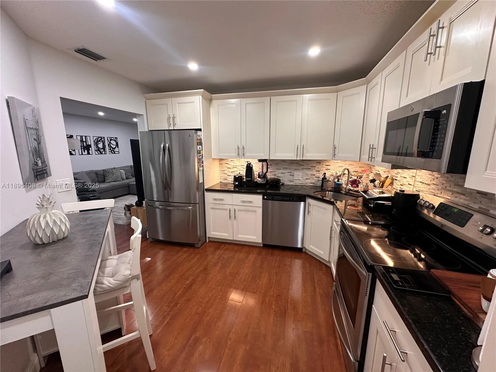 4400 Nw 30th St 224, Coconut Creek, Florida 33066, Coconut Creek, Florida 33066, 3 Bedrooms Bedrooms, ,2 BathroomsBathrooms,Residential,For Sale,4400 Nw 30th St 224, Coconut Creek, Florida 33066,A11896408