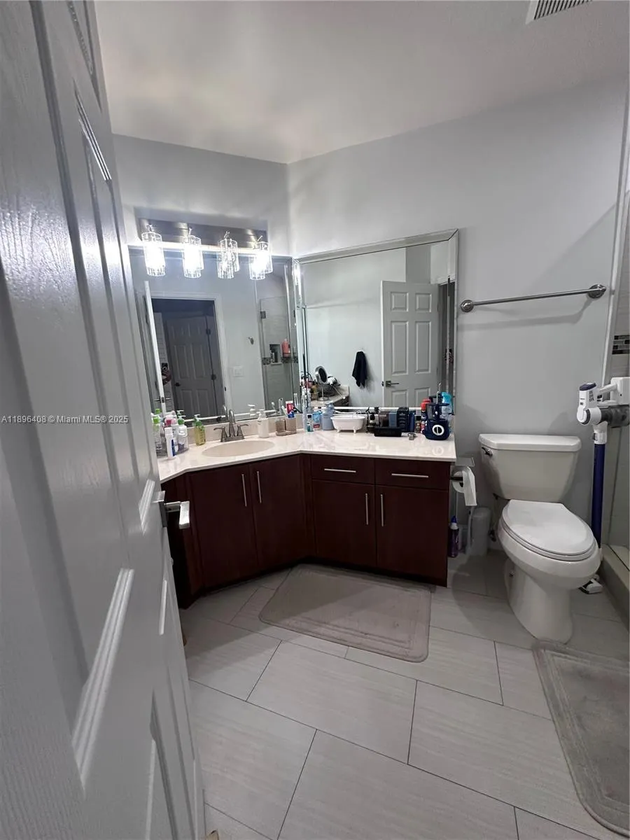 4400 Nw 30th St 224, Coconut Creek, Florida 33066, Coconut Creek, Florida 33066, 3 Bedrooms Bedrooms, ,2 BathroomsBathrooms,Residential,For Sale,4400 Nw 30th St 224, Coconut Creek, Florida 33066,A11896408