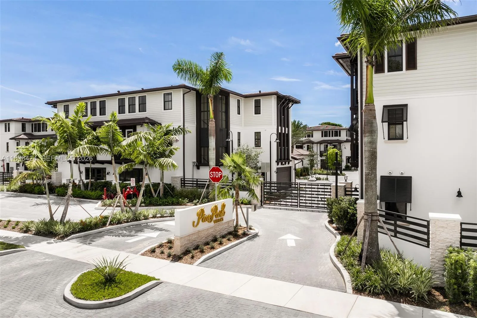 7498 Sw 100th Street 8, Pinecrest, Florida 33156, Pinecrest, Florida 33156, 4 Bedrooms Bedrooms, ,3 BathroomsBathrooms,Residential Lease,For Rent,7498 Sw 100th Street 8, Pinecrest, Florida 33156,A11896424