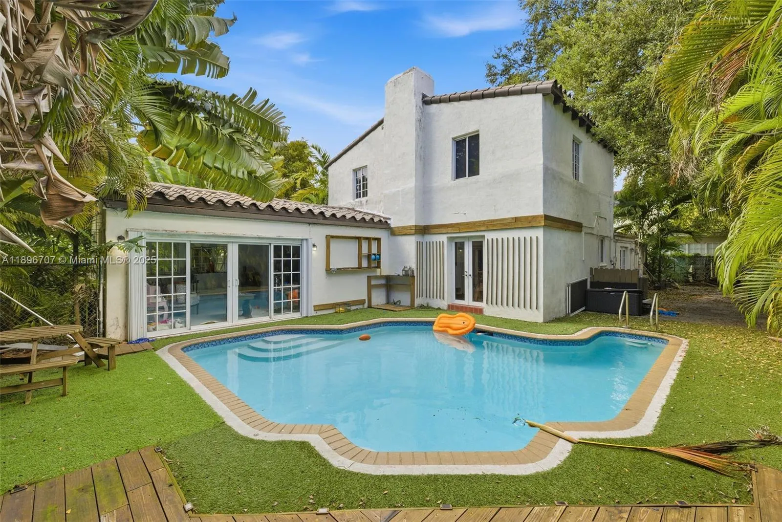 401 Sw 28th Rd, Miami, Florida 33129, Miami, Florida 33129, 4 Bedrooms Bedrooms, ,3 BathroomsBathrooms,Residential,For Sale,401 Sw 28th Rd, Miami, Florida 33129,A11896707 401 Sw 28th Rd, Miami, Florida 33129, Miami, Florida 33129, 4 Bedrooms Bedrooms, ,3 BathroomsBathrooms,Residential,For Sale,401 Sw 28th Rd, Miami, Florida 33129,A11896707