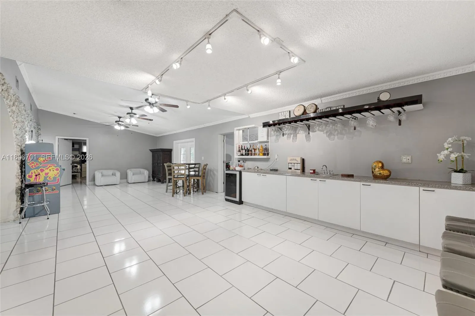 19491 Sw 216th St, Miami, Florida 33170, Miami, Florida 33170, 5 Bedrooms Bedrooms, ,3 BathroomsBathrooms,Residential,For Sale,19491 Sw 216th St, Miami, Florida 33170,A11896701