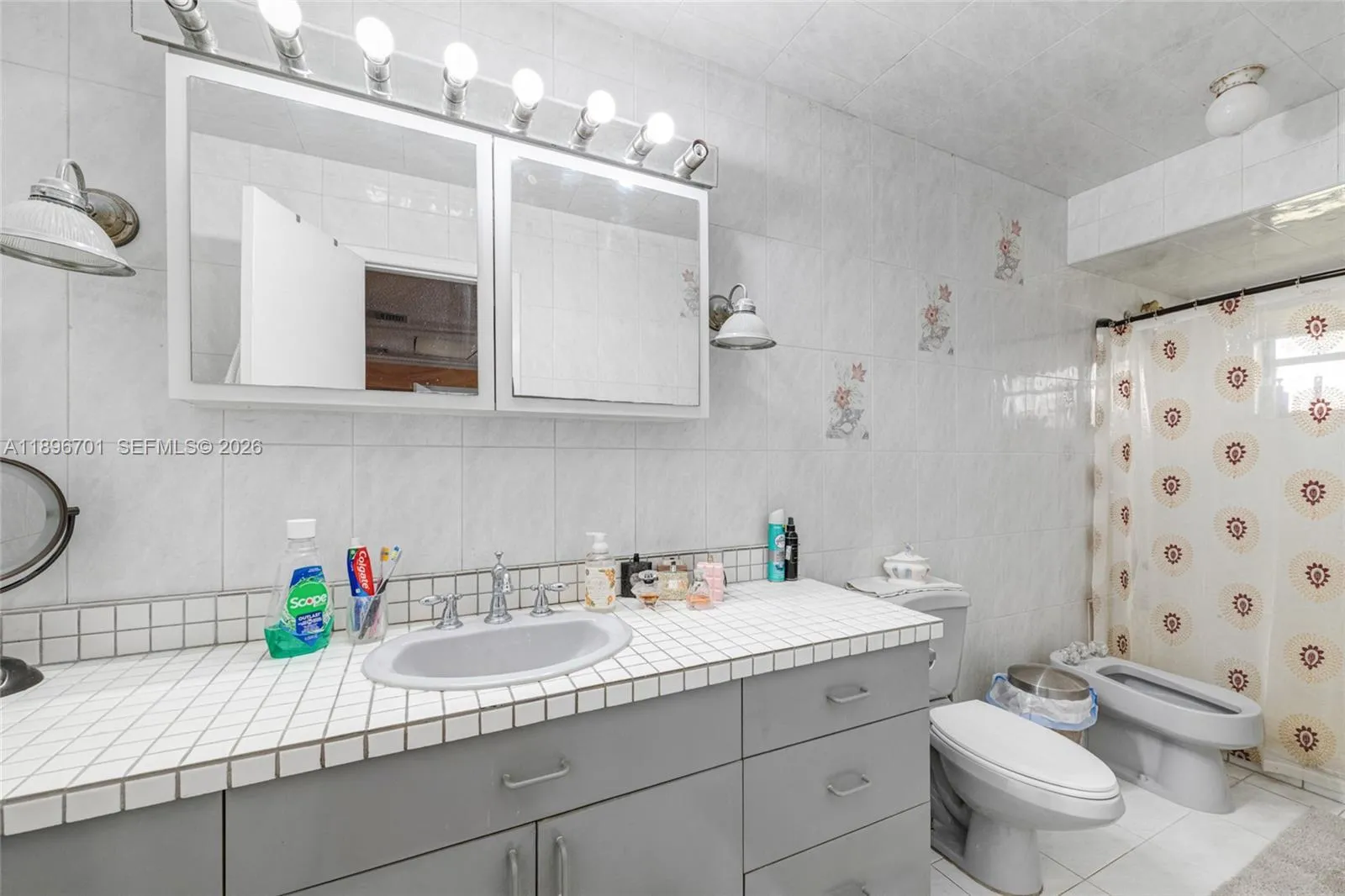 19491 Sw 216th St, Miami, Florida 33170, Miami, Florida 33170, 5 Bedrooms Bedrooms, ,3 BathroomsBathrooms,Residential,For Sale,19491 Sw 216th St, Miami, Florida 33170,A11896701