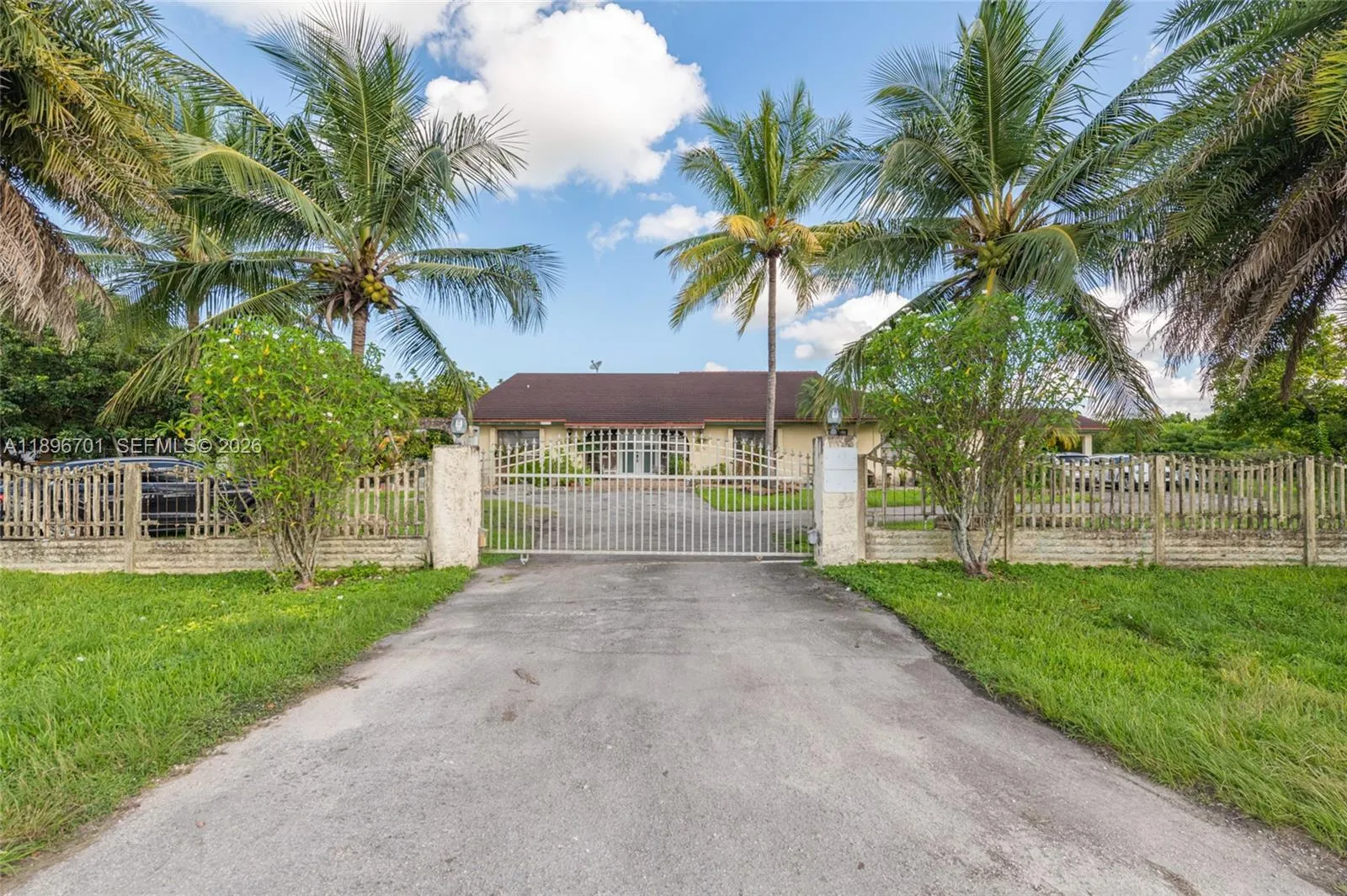 19491 Sw 216th St, Miami, Florida 33170, Miami, Florida 33170, 5 Bedrooms Bedrooms, ,3 BathroomsBathrooms,Residential,For Sale,19491 Sw 216th St, Miami, Florida 33170,A11896701