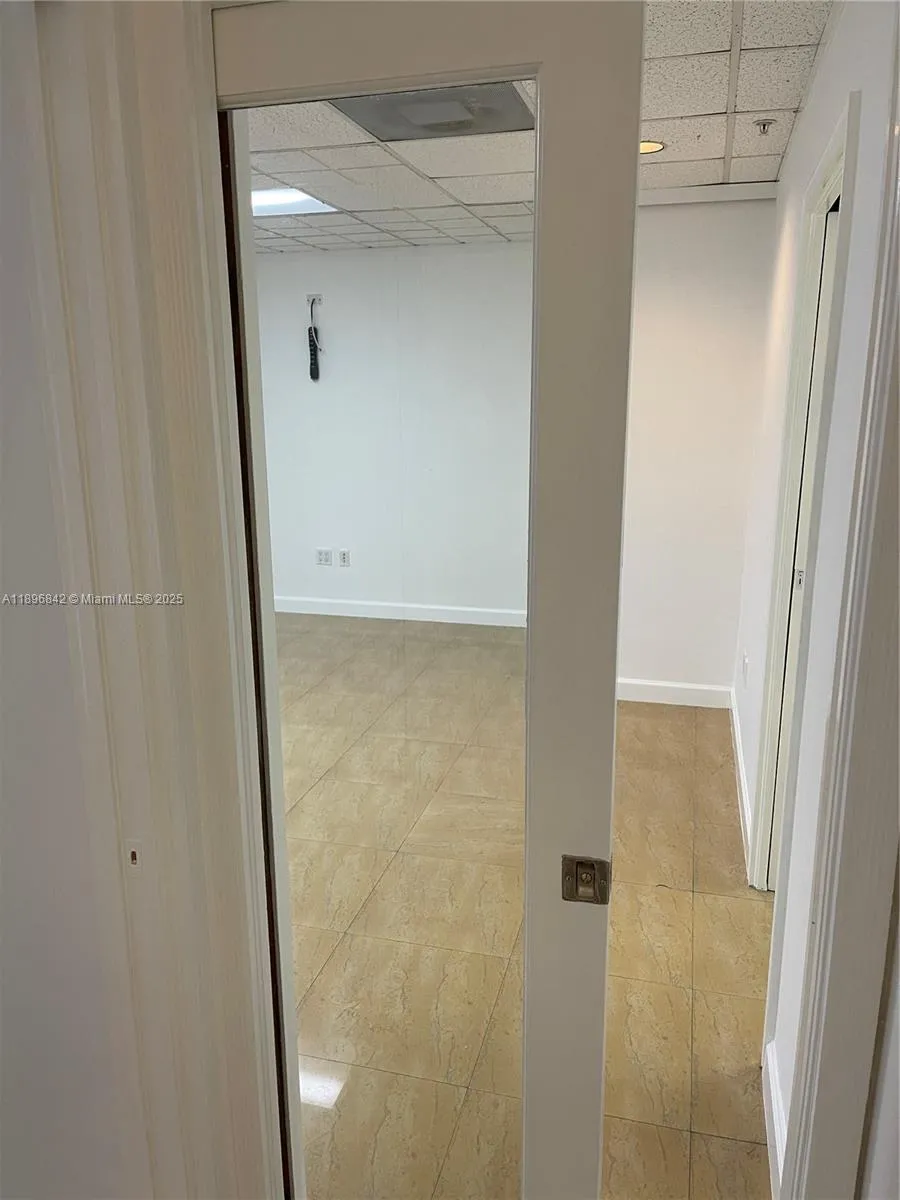 1110 Brickell Av 317a-b, Miami, Florida 33131, Miami, Florida 33131, ,Commercial Lease,For Rent,1110 Brickell Av 317a-b, Miami, Florida 33131,A11896842