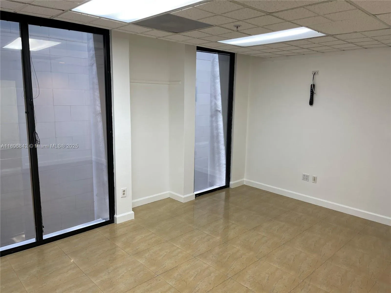 1110 Brickell Av 317a-b, Miami, Florida 33131, Miami, Florida 33131, ,Commercial Lease,For Rent,1110 Brickell Av 317a-b, Miami, Florida 33131,A11896842