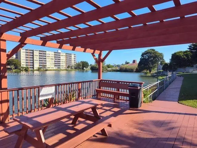 1710 Ne 191st St 307-3, Miami, Florida 33179, Miami, Florida 33179, 1 Bedroom Bedrooms, ,1 BathroomBathrooms,Residential,For Sale,1710 Ne 191st St 307-3, Miami, Florida 33179,A11896826