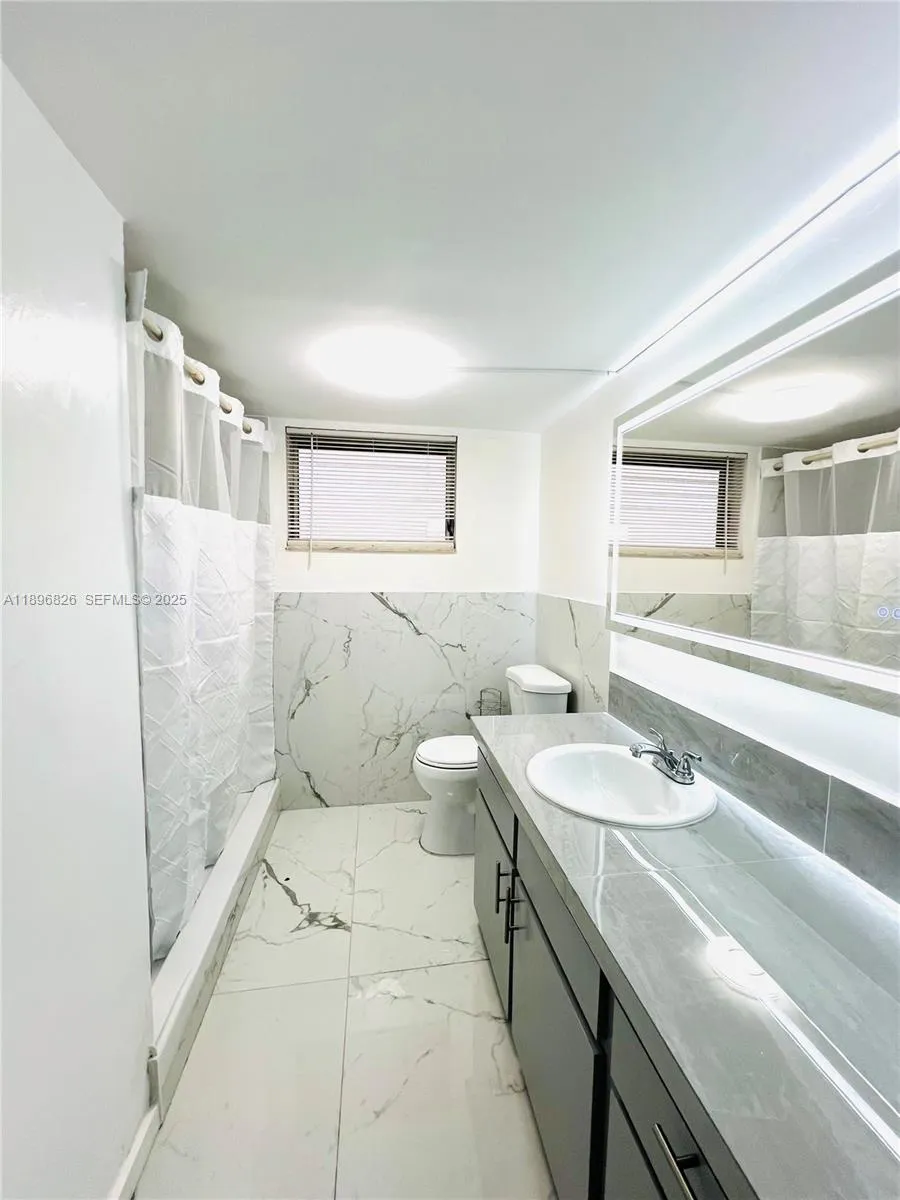 1710 Ne 191st St 307-3, Miami, Florida 33179, Miami, Florida 33179, 1 Bedroom Bedrooms, ,1 BathroomBathrooms,Residential,For Sale,1710 Ne 191st St 307-3, Miami, Florida 33179,A11896826