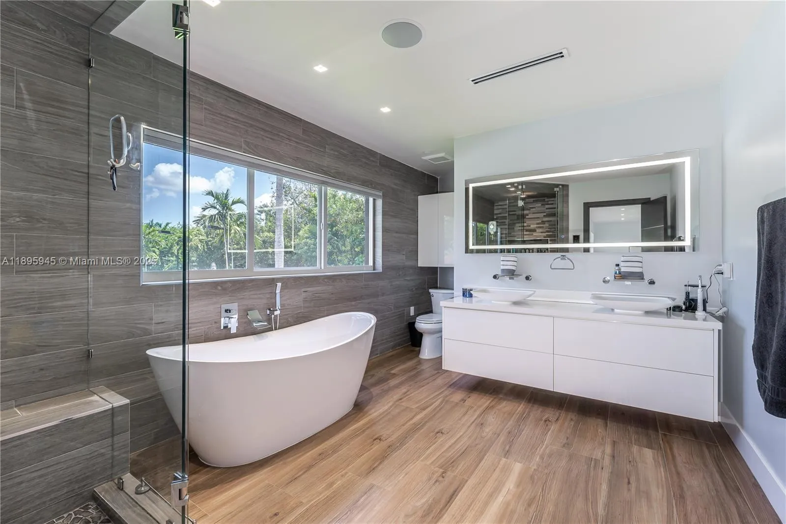 11531 Sw 93rd St, Miami, Florida 33176, Miami, Florida 33176, 7 Bedrooms Bedrooms, ,7 BathroomsBathrooms,Residential Lease,For Rent,11531 Sw 93rd St, Miami, Florida 33176,A11895945