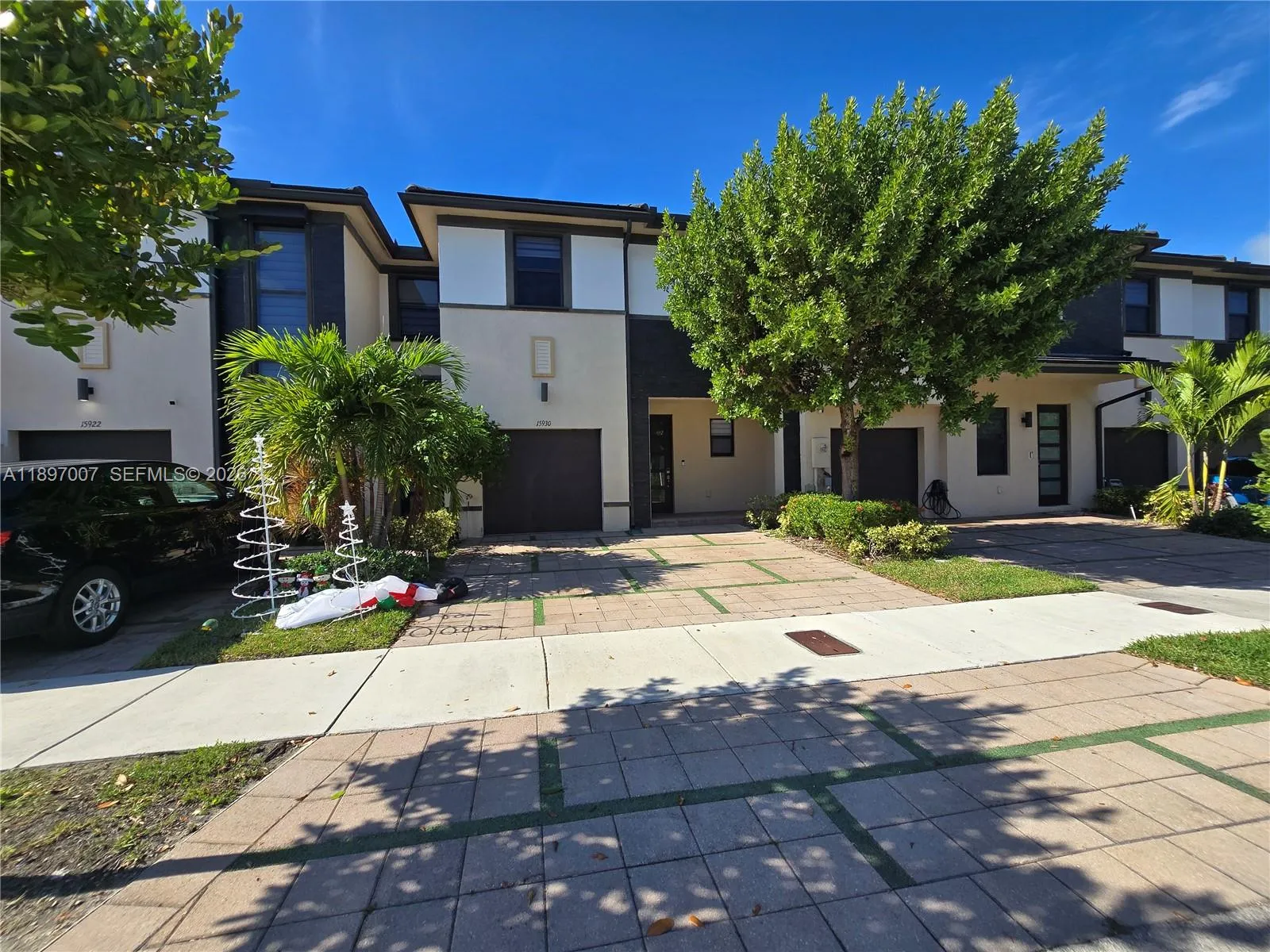 15930 Nw 91st Ct, Miami Lakes, Florida 33018, Miami Lakes, Florida 33018, 3 Bedrooms Bedrooms, ,2 BathroomsBathrooms,Residential,For Sale,15930 Nw 91st Ct, Miami Lakes, Florida 33018,A11897007 15930 Nw 91st Ct, Miami Lakes, Florida 33018, Miami Lakes, Florida 33018, 3 Bedrooms Bedrooms, ,2 BathroomsBathrooms,Residential,For Sale,15930 Nw 91st Ct, Miami Lakes, Florida 33018,A11897007
