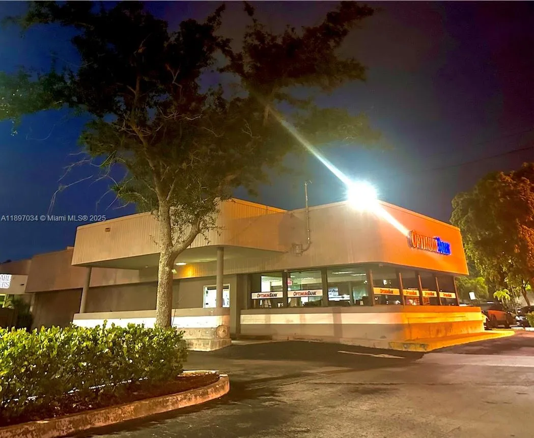 2215 W Hillsboro Blvd, Deerfield Beach, Florida 33, Deerfield Beach, Florida 33442, ,Commercial Lease,For Rent,2215 W Hillsboro Blvd, Deerfield Beach, Florida 33,A11897034