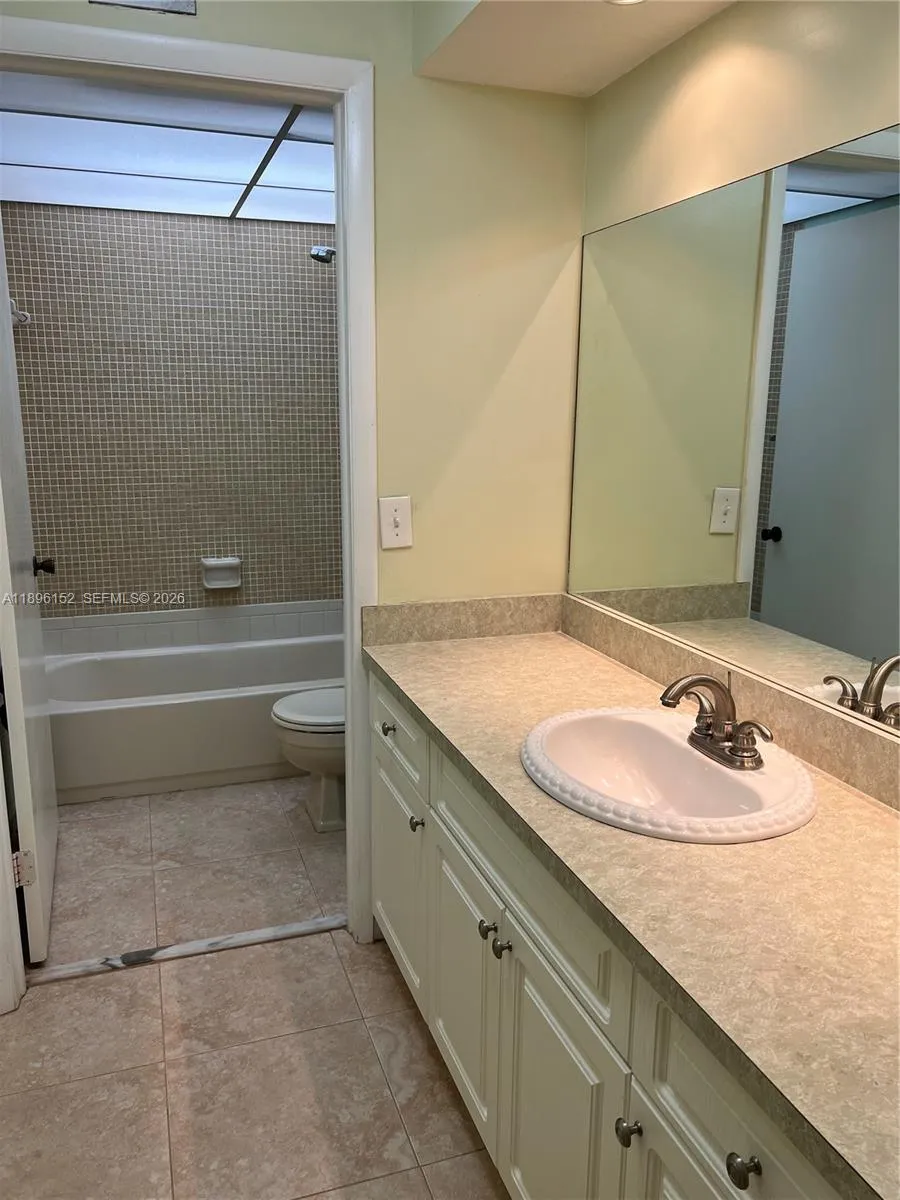 10855 Sw 112th Ave 215, Miami, Florida 33176, Miami, Florida 33176, 1 Bedroom Bedrooms, ,1 BathroomBathrooms,Residential Lease,For Rent,10855 Sw 112th Ave 215, Miami, Florida 33176,A11896152