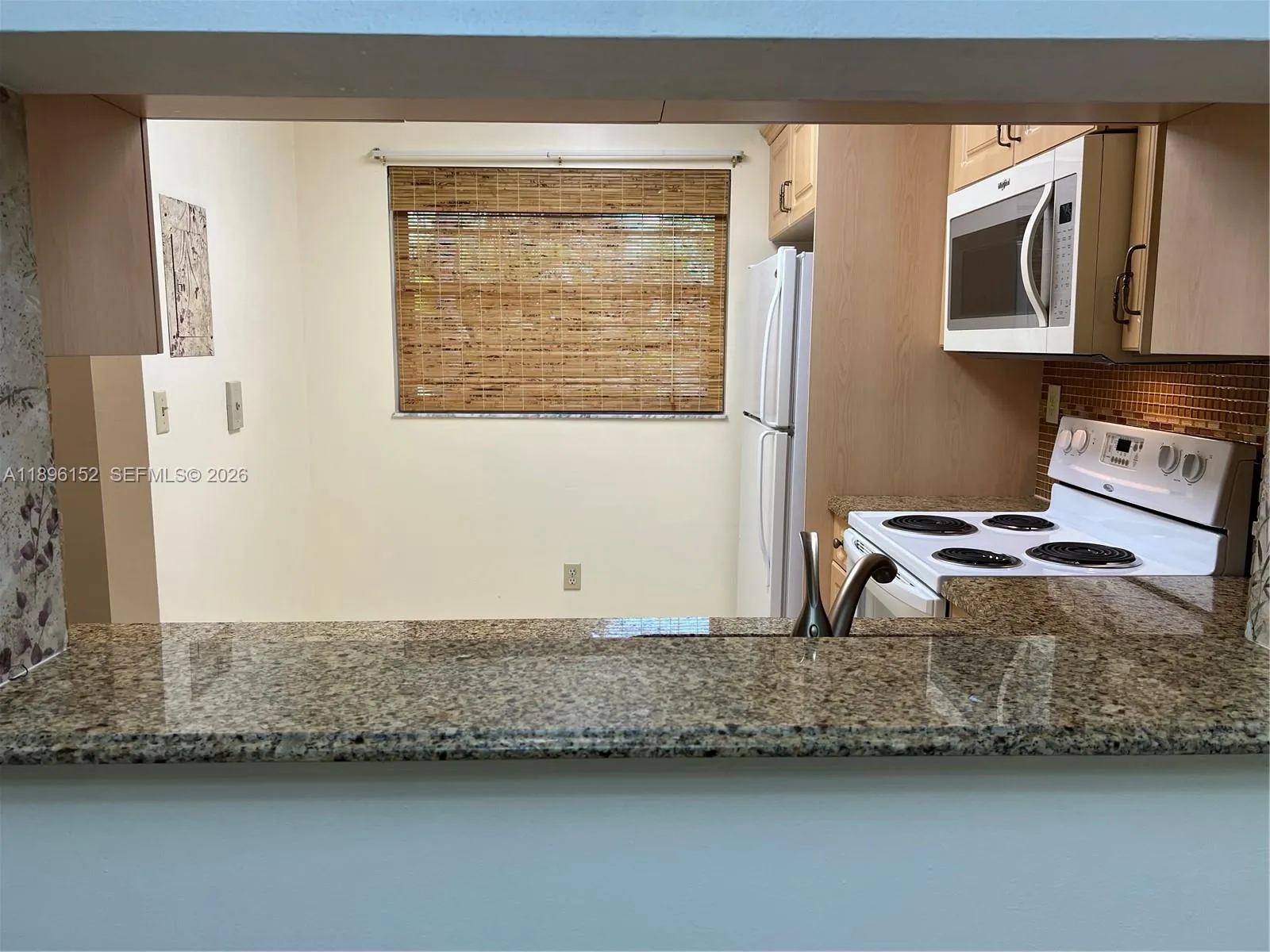 Kitchen/Dining Pass Thru