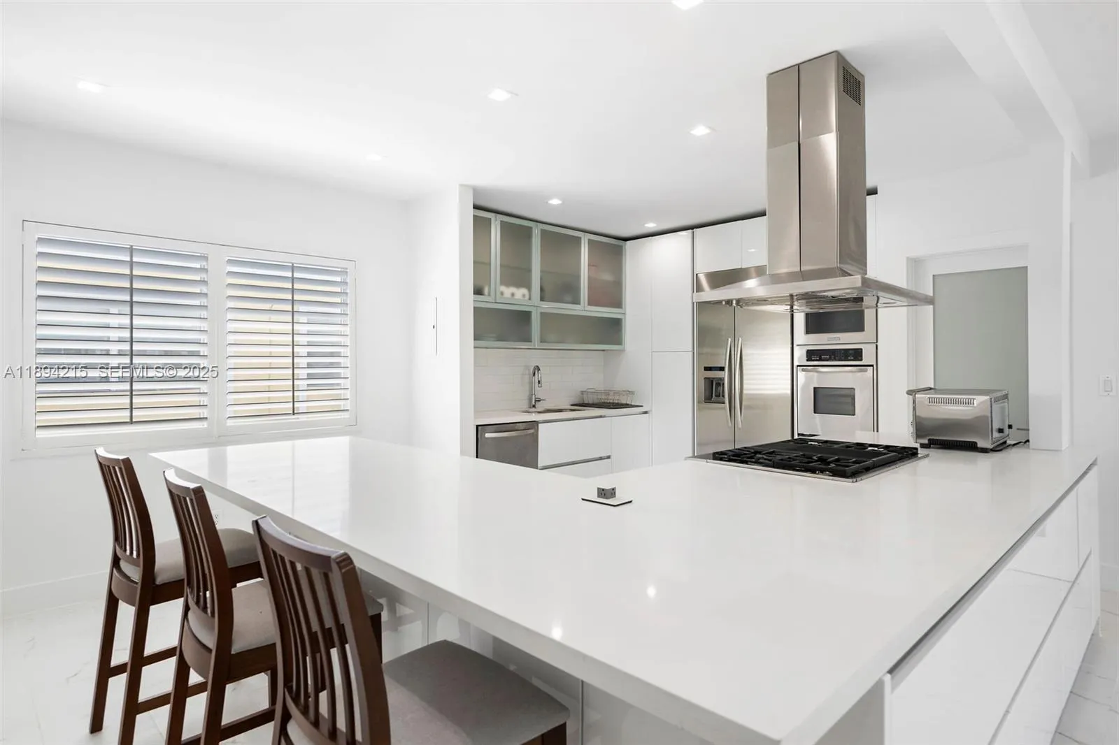 3909 Garden Avenue, Miami Beach, Florida 33140, Miami Beach, Florida 33140, ,Residential Income,For Sale,3909 Garden Avenue, Miami Beach, Florida 33140,A11894215