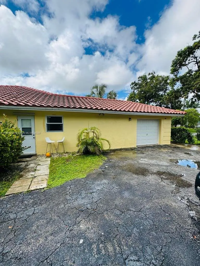 3405 Nw 82nd Ave, Coral Springs, Florida 33065, Coral Springs, Florida 33065, ,Residential Income,For Sale,3405 Nw 82nd Ave, Coral Springs, Florida 33065,A11896316