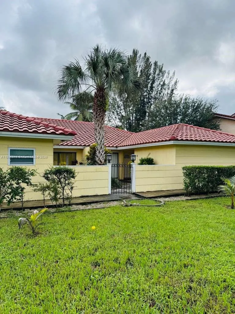 3405 Nw 82nd Ave, Coral Springs, Florida 33065, Coral Springs, Florida 33065, ,Residential Income,For Sale,3405 Nw 82nd Ave, Coral Springs, Florida 33065,A11896316