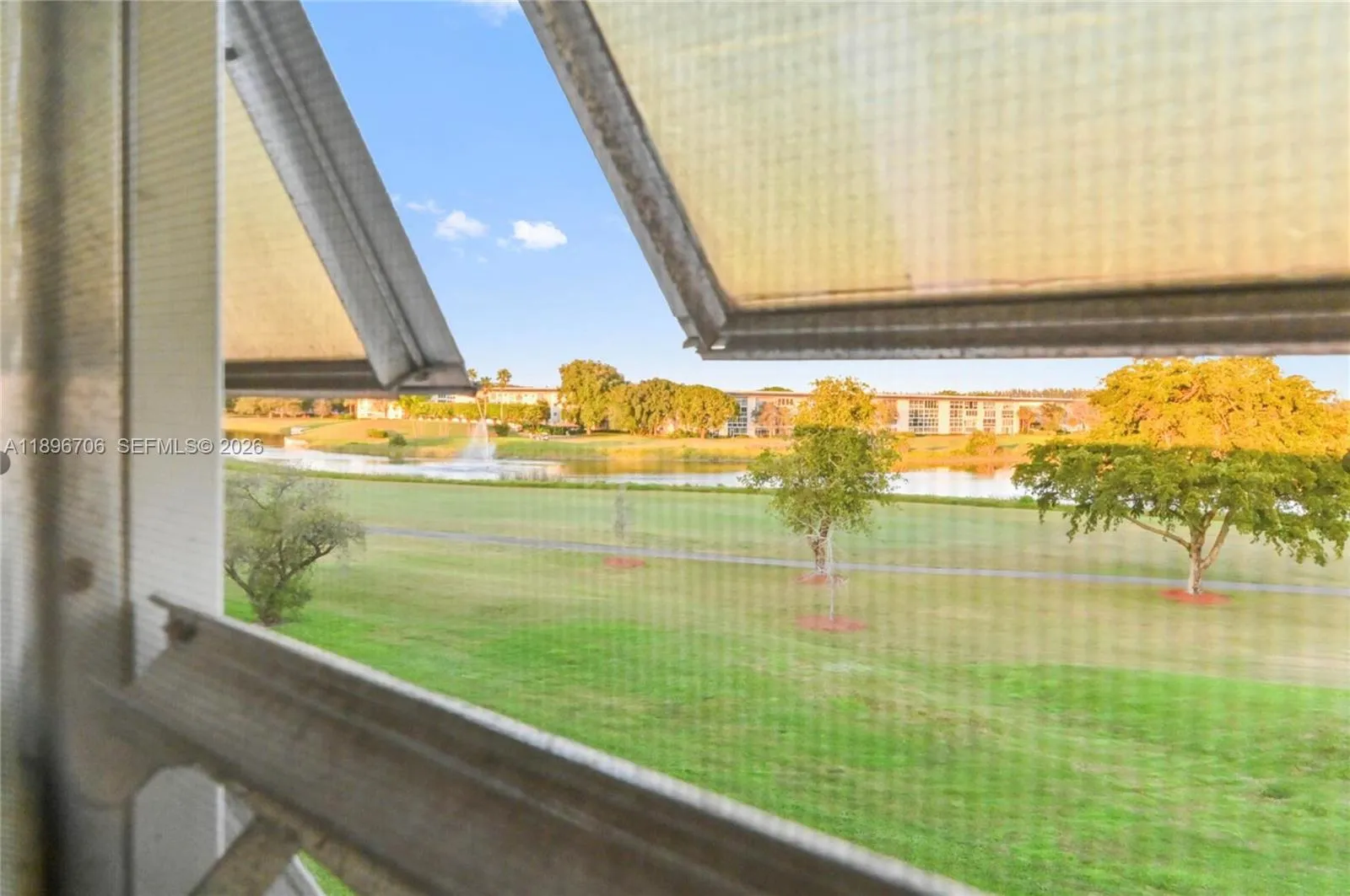 2802 Victoria Way K4, Coconut Creek, Florida 33066, Coconut Creek, Florida 33066, 2 Bedrooms Bedrooms, ,2 BathroomsBathrooms,Residential,For Sale,2802 Victoria Way K4, Coconut Creek, Florida 33066,A11896706