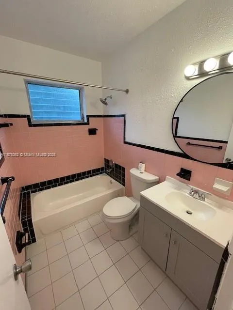 9300 E Bay Harbor Dr 205, Bay Harbor Islands, Flor, Bay Harbor Islands, Florida 33154, 1 Bedroom Bedrooms, ,1 BathroomBathrooms,Residential Lease,For Rent,9300 E Bay Harbor Dr 205, Bay Harbor Islands, Flor,A11875362