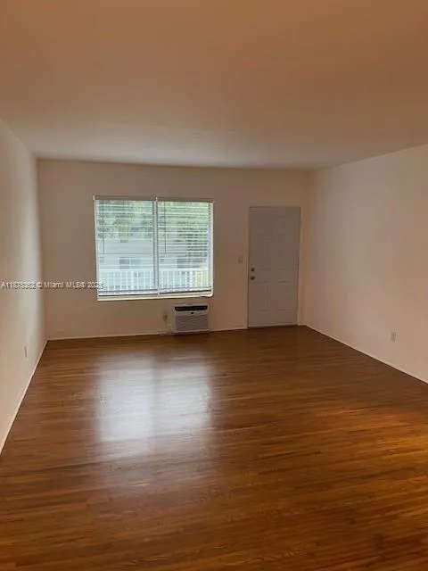 9300 E Bay Harbor Dr 205, Bay Harbor Islands, Flor, Bay Harbor Islands, Florida 33154, 1 Bedroom Bedrooms, ,1 BathroomBathrooms,Residential Lease,For Rent,9300 E Bay Harbor Dr 205, Bay Harbor Islands, Flor,A11875362