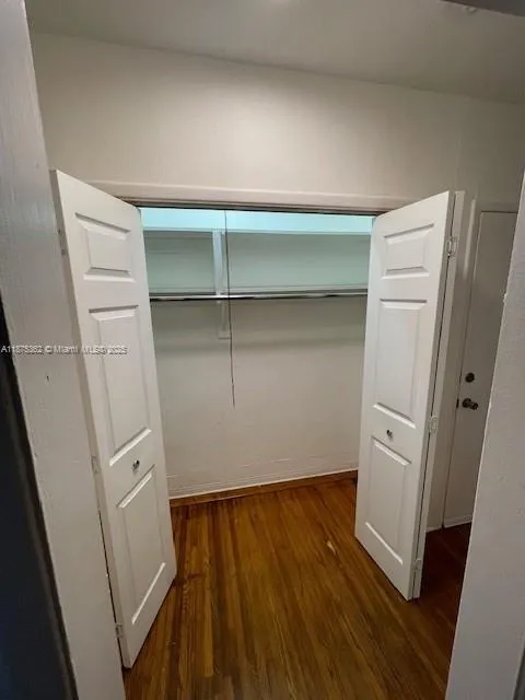 9300 E Bay Harbor Dr 205, Bay Harbor Islands, Flor, Bay Harbor Islands, Florida 33154, 1 Bedroom Bedrooms, ,1 BathroomBathrooms,Residential Lease,For Rent,9300 E Bay Harbor Dr 205, Bay Harbor Islands, Flor,A11875362
