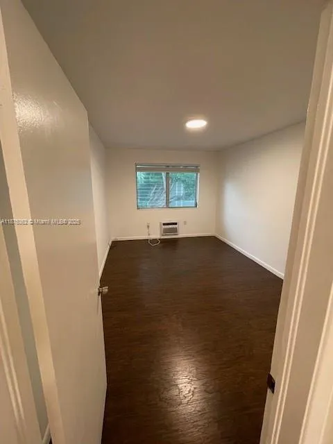 9300 E Bay Harbor Dr 205, Bay Harbor Islands, Flor, Bay Harbor Islands, Florida 33154, 1 Bedroom Bedrooms, ,1 BathroomBathrooms,Residential Lease,For Rent,9300 E Bay Harbor Dr 205, Bay Harbor Islands, Flor,A11875362
