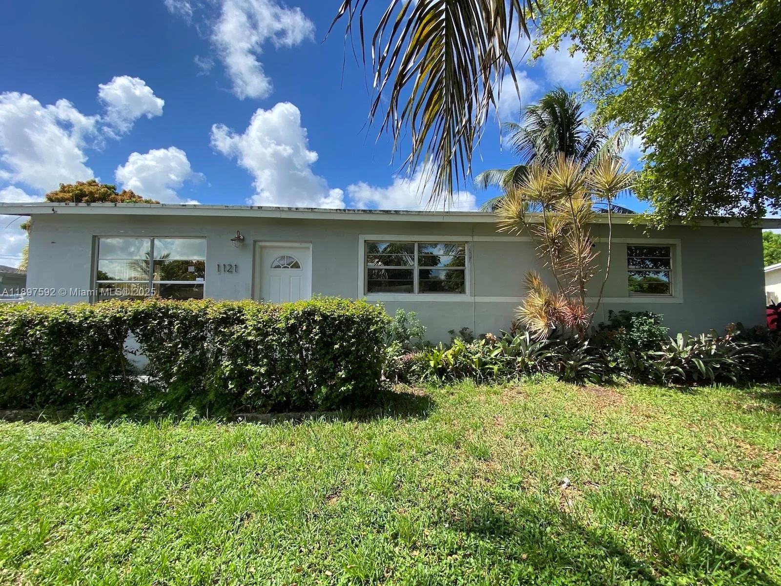 1121 Ne 214th St, Miami, Florida 33179, Miami, Florida 33179, 3 Bedrooms Bedrooms, ,2 BathroomsBathrooms,Residential,For Sale,1121 Ne 214th St, Miami, Florida 33179,A11897592