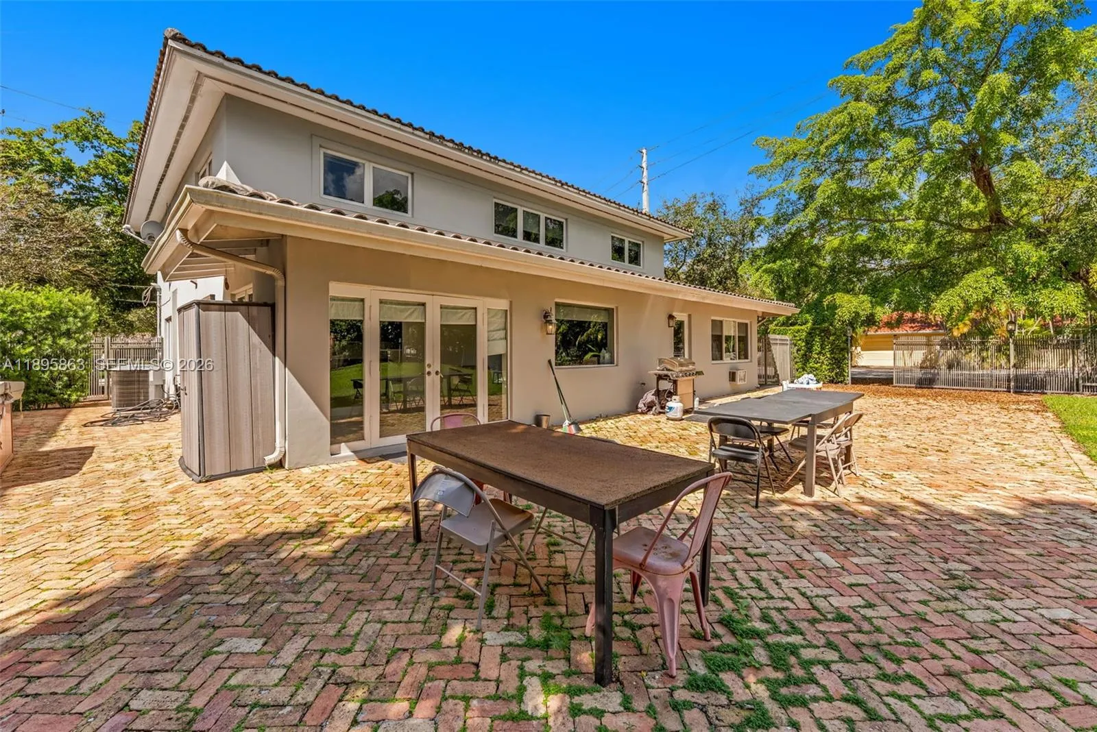 4801 University Dr, Coral Gables, Florida 33146, Coral Gables, Florida 33146, ,Residential Income,For Sale,4801 University Dr, Coral Gables, Florida 33146,A11895863