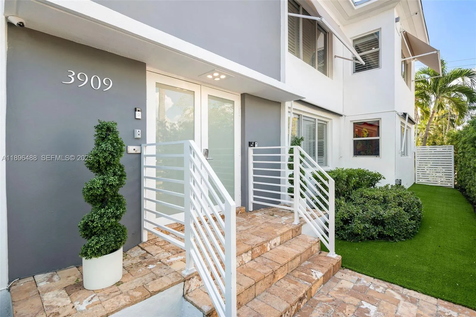 3909 Garden Ave, Miami Beach, Florida 33140, Miami Beach, Florida 33140, ,Commercial Sale,For Sale,3909 Garden Ave, Miami Beach, Florida 33140,A11896488