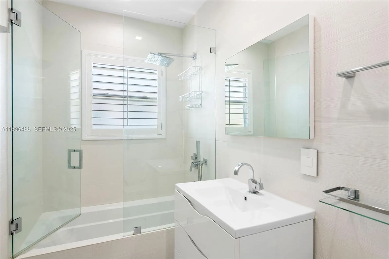 3909 Garden Ave, Miami Beach, Florida 33140, Miami Beach, Florida 33140, ,Commercial Sale,For Sale,3909 Garden Ave, Miami Beach, Florida 33140,A11896488