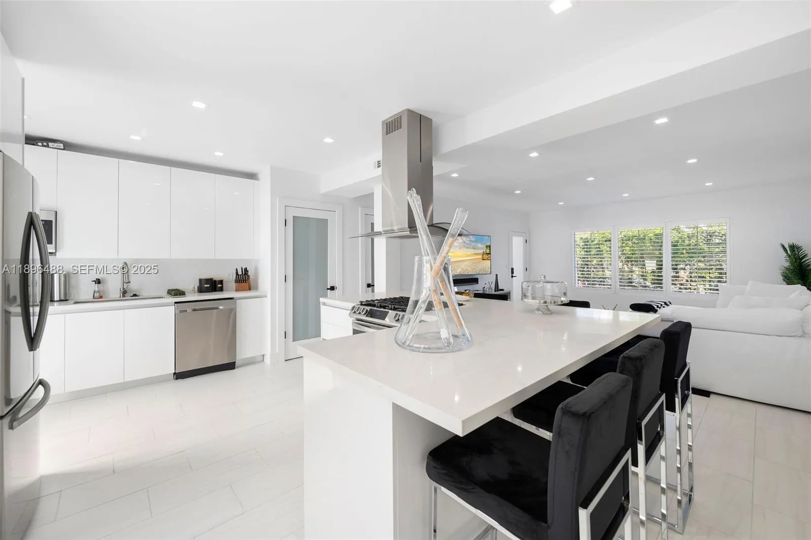 3909 Garden Ave, Miami Beach, Florida 33140, Miami Beach, Florida 33140, ,Commercial Sale,For Sale,3909 Garden Ave, Miami Beach, Florida 33140,A11896488
