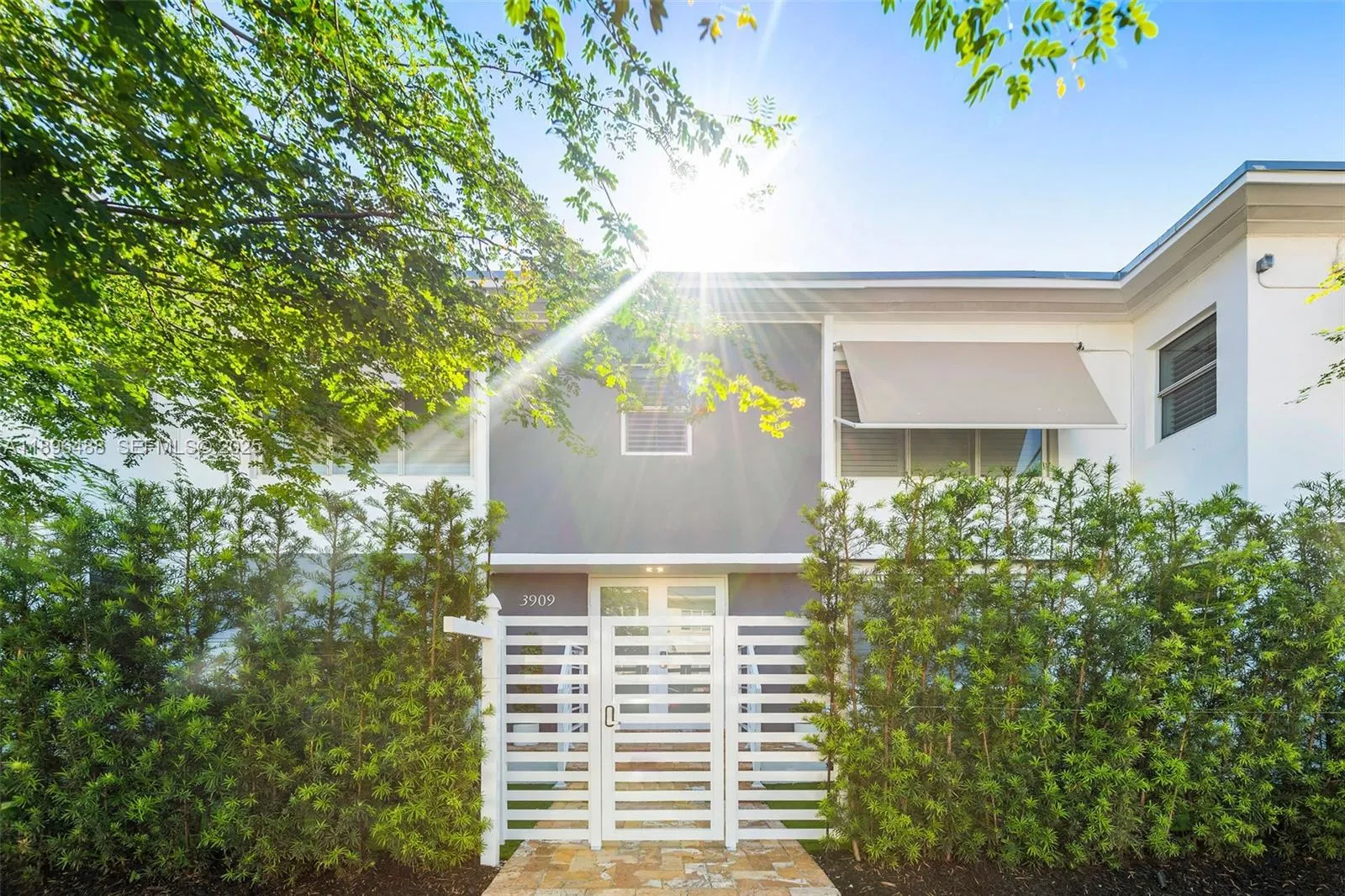3909 Garden Ave, Miami Beach, Florida 33140, Miami Beach, Florida 33140, ,Commercial Sale,For Sale,3909 Garden Ave, Miami Beach, Florida 33140,A11896488
