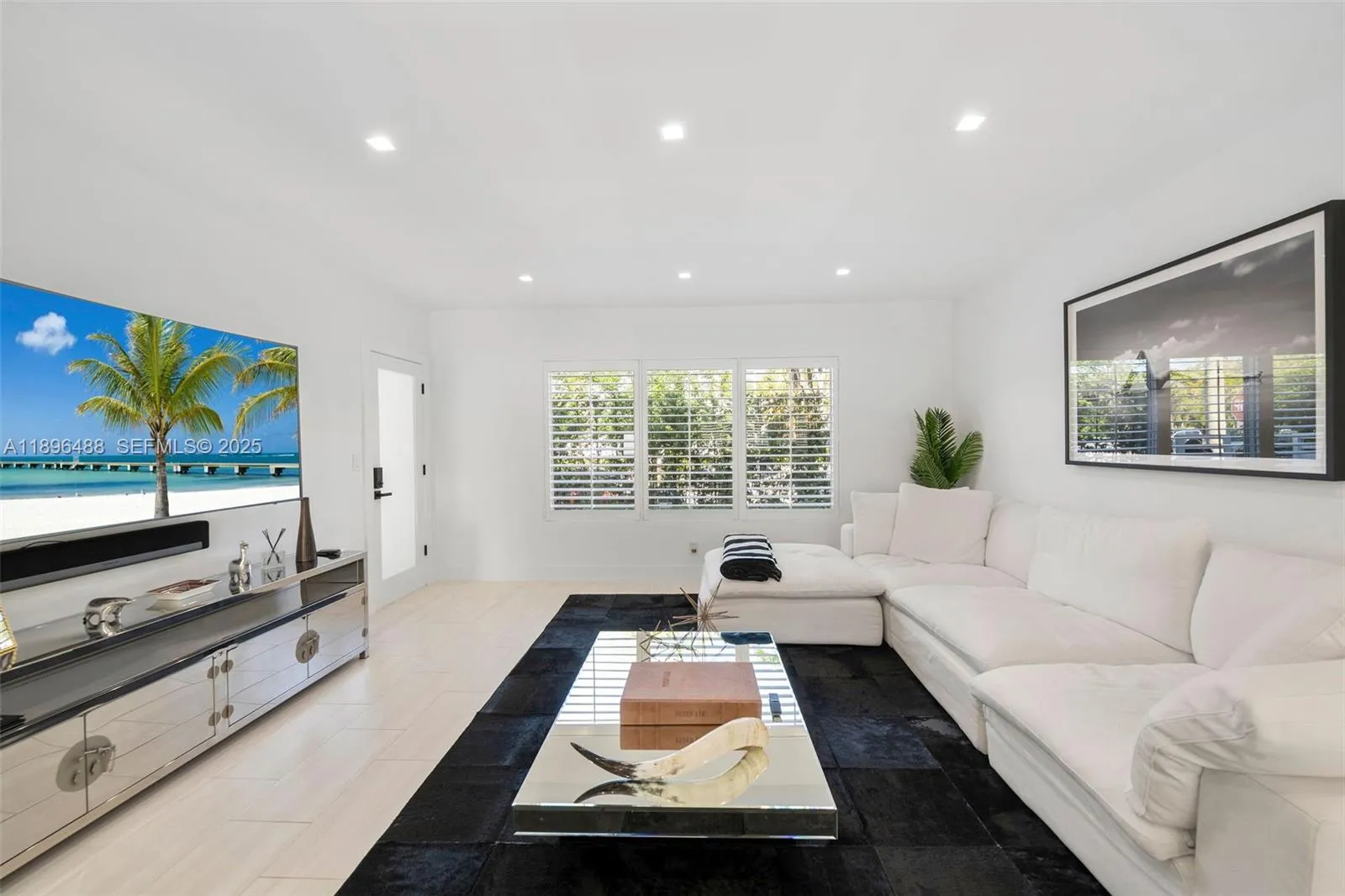 3909 Garden Ave, Miami Beach, Florida 33140, Miami Beach, Florida 33140, ,Commercial Sale,For Sale,3909 Garden Ave, Miami Beach, Florida 33140,A11896488