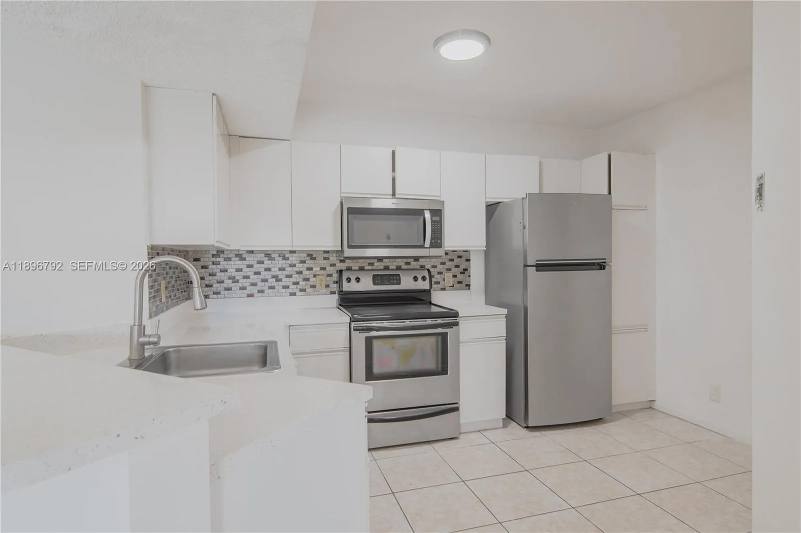 9033 Wiles Rd 303, Coral Springs, Florida 33067, Coral Springs, Florida 33067, 2 Bedrooms Bedrooms, ,2 BathroomsBathrooms,Residential Lease,For Rent,9033 Wiles Rd 303, Coral Springs, Florida 33067,A11896792