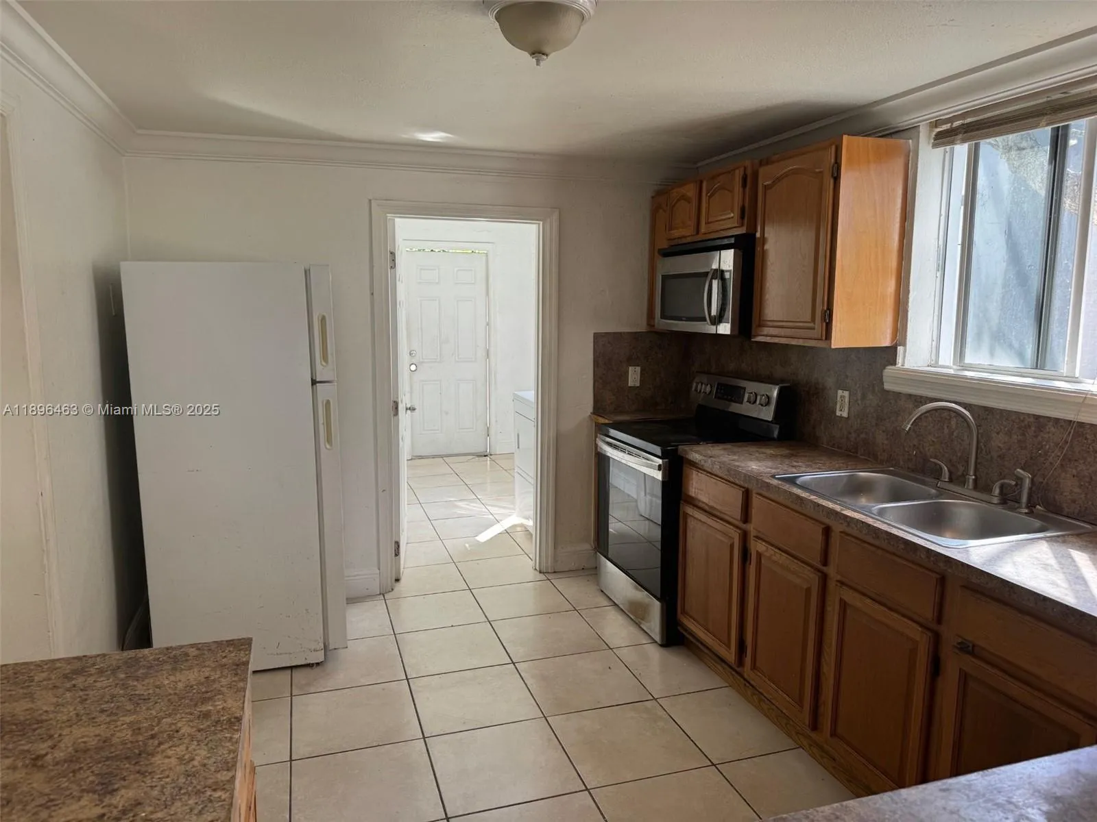 1738 Sw 17th St, Miami, Florida 33145, Miami, Florida 33145, 4 Bedrooms Bedrooms, ,2 BathroomsBathrooms,Residential,For Sale,1738 Sw 17th St, Miami, Florida 33145,A11896463