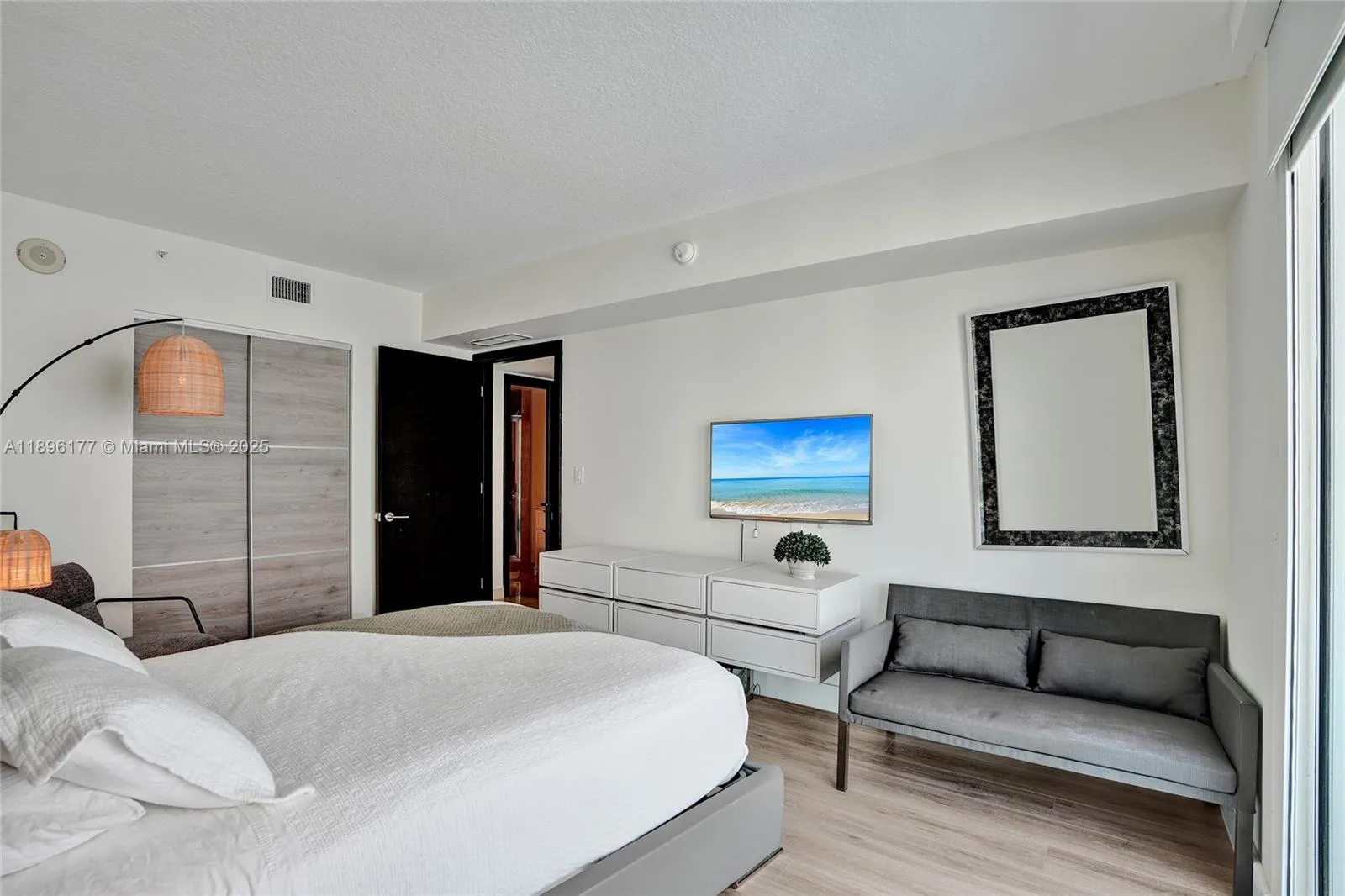150 Sunny Isles Blvd 1-1601, Sunny Isles Beach, Fl, Sunny Isles Beach, Florida 33160, 3 Bedrooms Bedrooms, ,2 BathroomsBathrooms,Residential,For Sale,150 Sunny Isles Blvd 1-1601, Sunny Isles Beach, Fl,A11896177